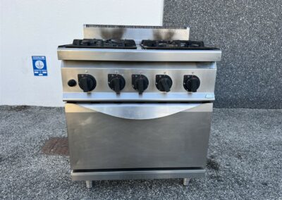 Cucina 4 fuochi con forno Berto’s